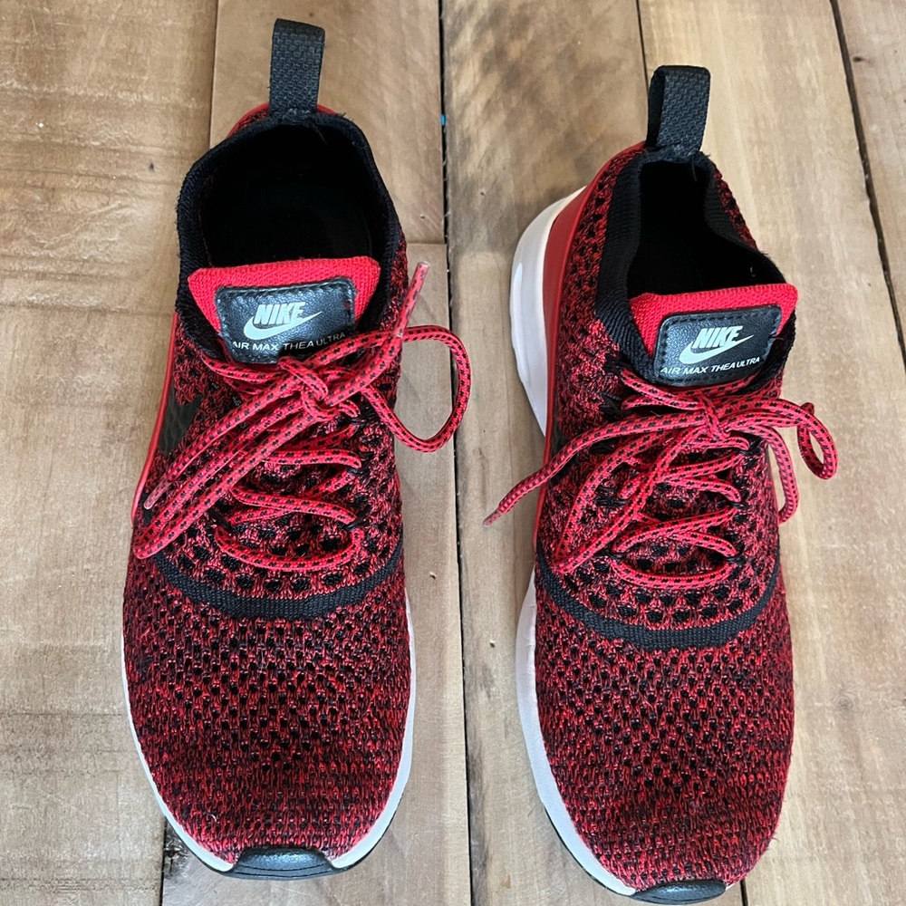 Nike Air Max Thea- Ultra Flyknit Red Black Trainers Size 7.5 (881175 601)